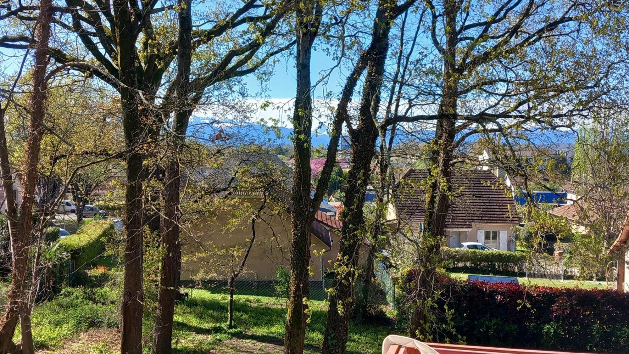 Appartement Le Petit Park-Studio-Terrasse- Piscine-Wifi Fibre à Pau Extérieur photo